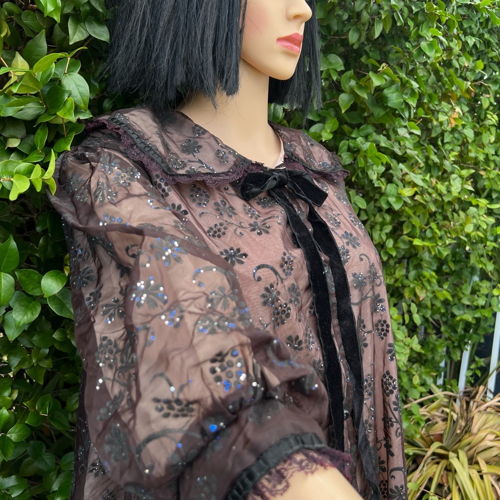 VINTAGE MARFRY BED ROBE - Picture 2 of 16